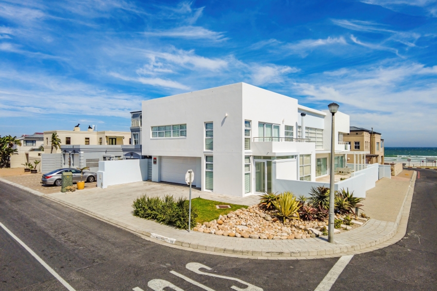 5 Bedroom Property for Sale in Melkbosstrand Central Western Cape